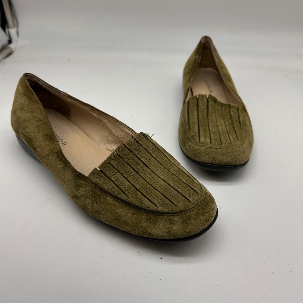 Harbor Sage Green Suede Pleated Vamp Loafers Flats  Women's Size 8M MELROSE